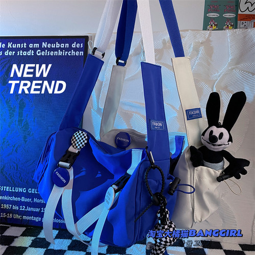 克莱因蓝韩国ins百搭潮流工装斜挎包女 日系原宿大容量单肩包包男 - 图2