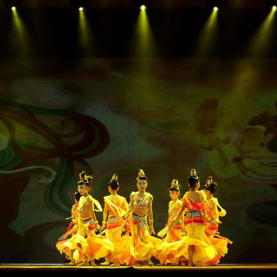 儿童敦煌天女舞蹈演出服女童古典吉祥天女飞天反弹琵琶民族表演服