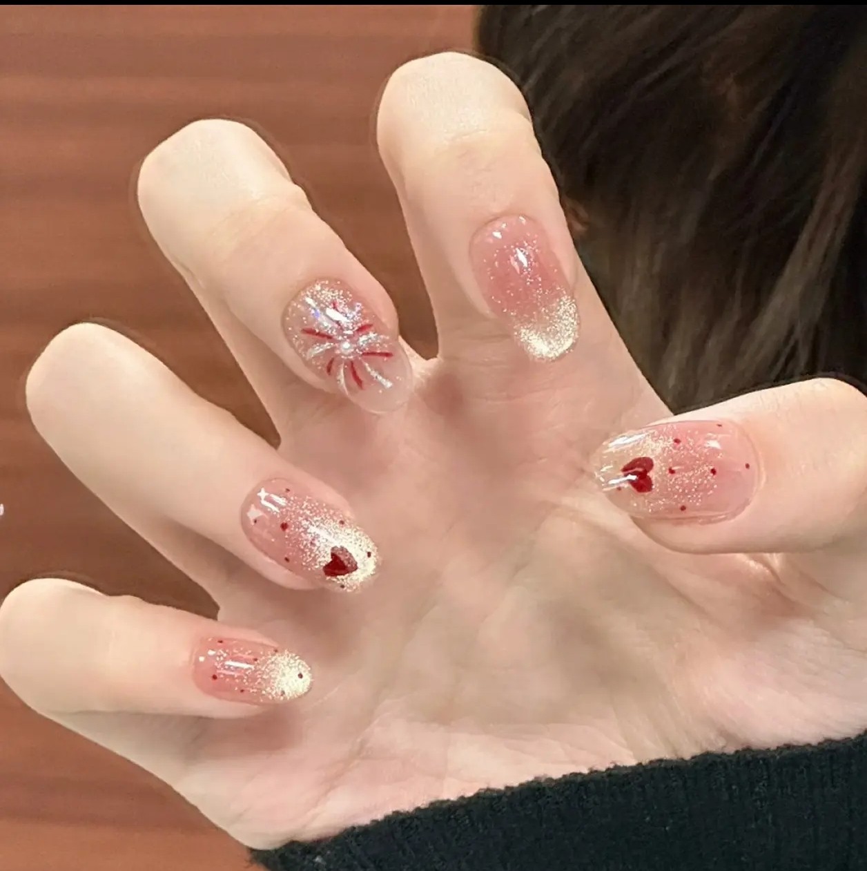 穿戴甲美甲2026新款高级感短猫眼秋冬烟花气质显白手工假指甲贴片,淘宝优惠券,粉丝福利购,淘宝优惠卷