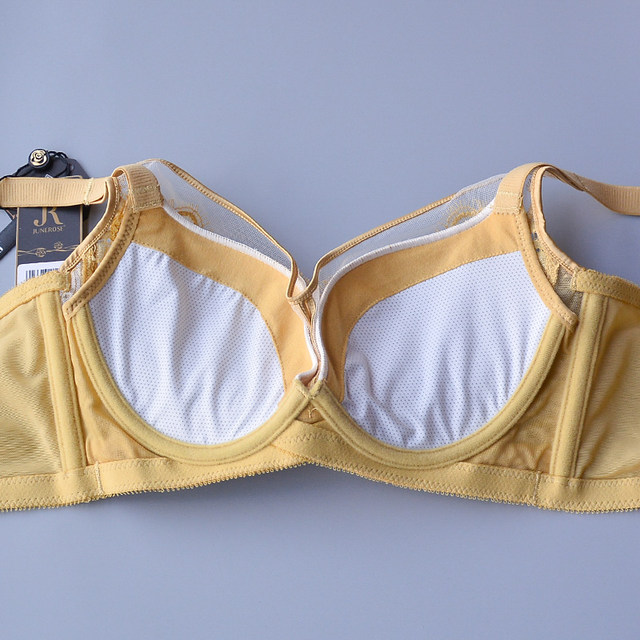 June Rose 6226 bra AB medium thick cup small breast push-up Zhen Huan cover soft steel ring adjustable push-up bra