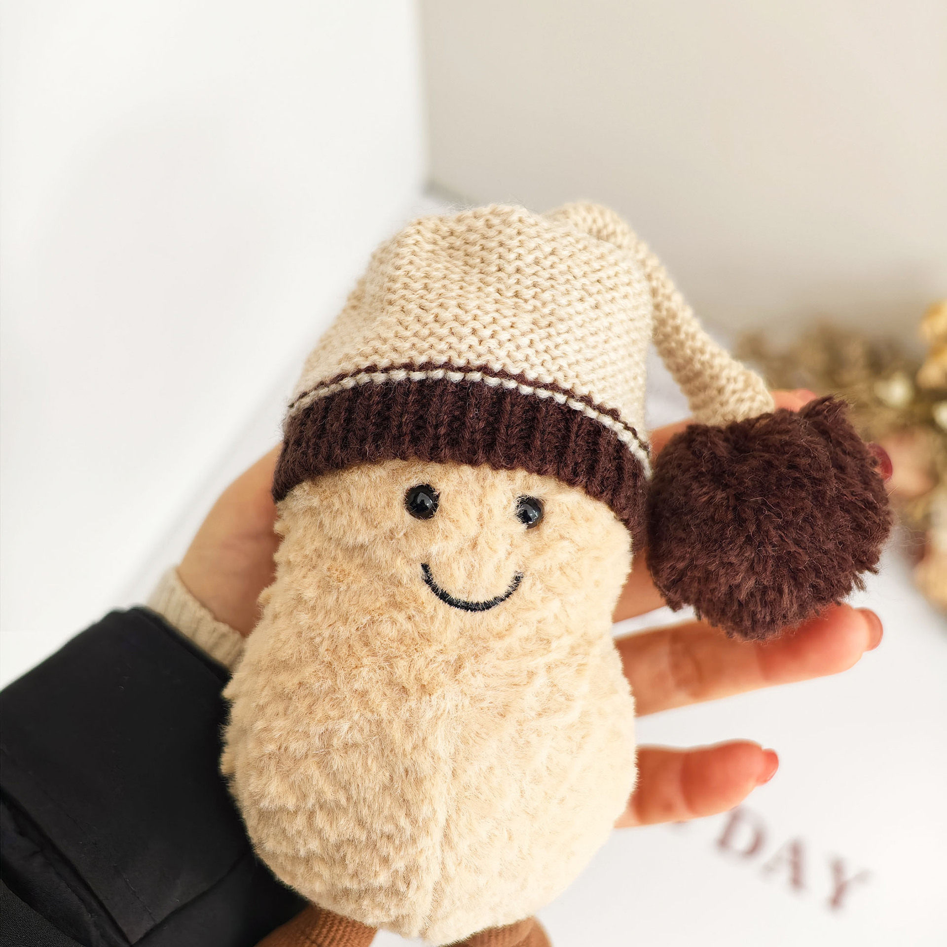 仅帽子】11CM花生玩偶着替手工小红帽Jellycat趣味花生公仔衣服萌,淘宝优惠券,粉丝福利购,淘宝优惠卷