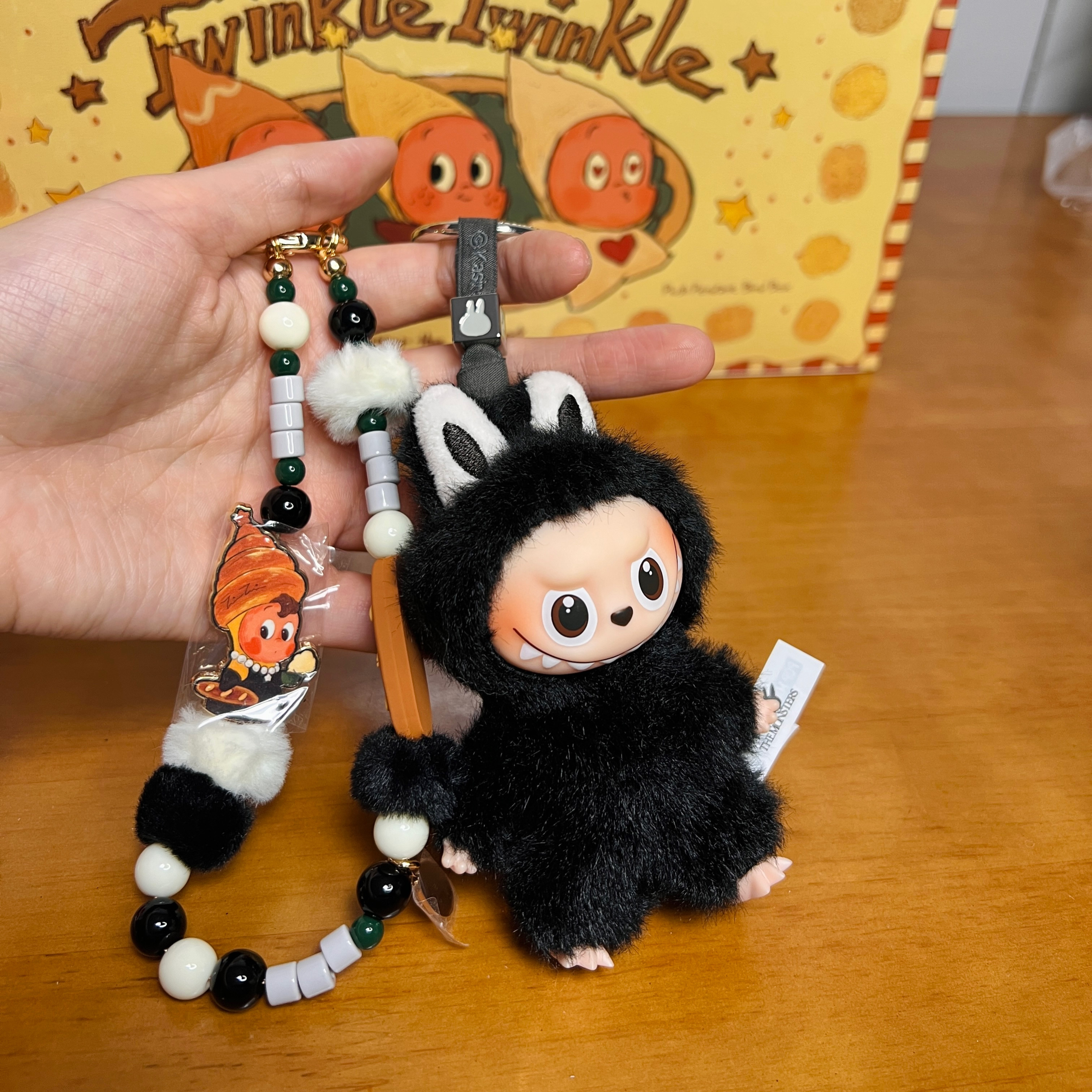 POPMART泡泡玛特星星人美味时刻系列手机挂绳挂链盲盒周边礼物,淘宝优惠券,粉丝福利购,淘宝优惠卷