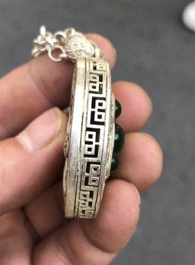 古玩古董杂项收藏苗银挂件绿珠子蝙蝠银锁挂件特价包邮