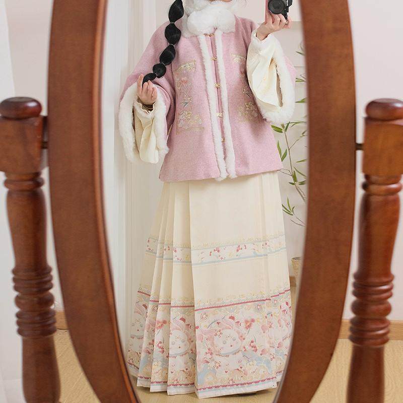 花相知原创【绒绒兔】明制方领刺绣琵琶袖冬款拜年服马面裙加绒,淘宝优惠券,粉丝福利购,淘宝优惠卷