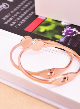 玫瑰金钛钢手镯女贝壳罗马韩版简约学生百搭手环个性数字手链