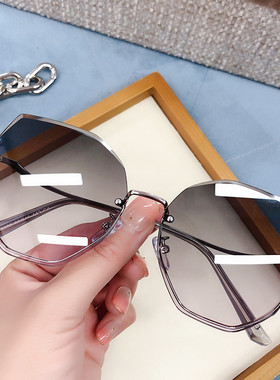 2023太阳镜防紫外线显脸小
