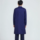 Синий пальто с длинными серыми лабораторными рабочими услугами