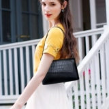 Вместительная и большая универсальная кожаная черная сумка на одно плечо, сумка через плечо, из натуральной кожи, коллекция 2023