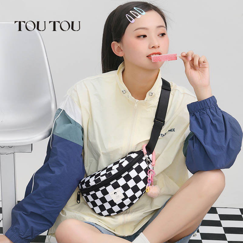toutou2023新款小众设计百搭斜挎包 toutou胸包