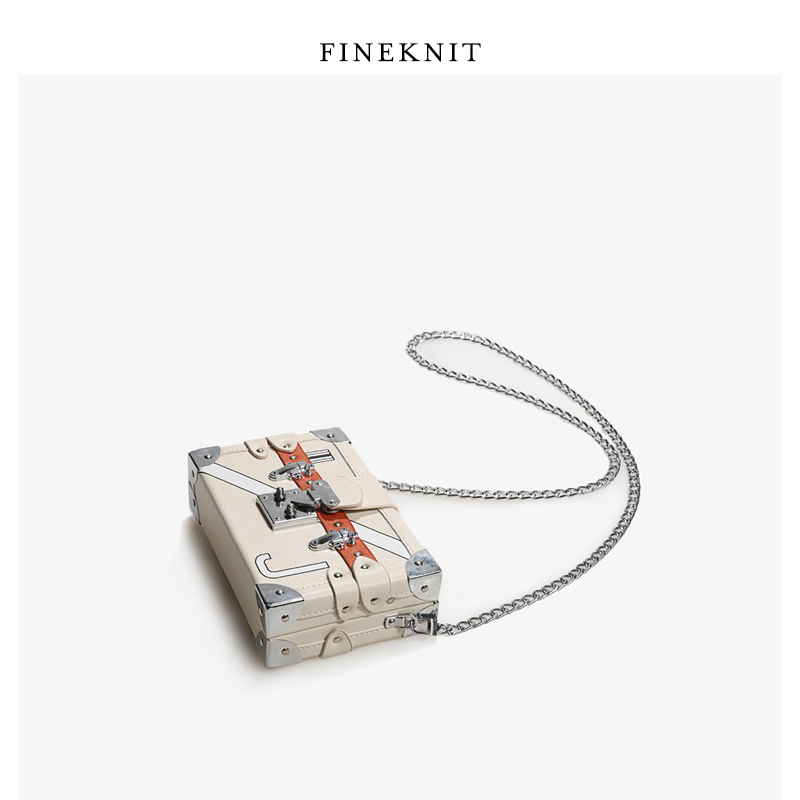 【FINEKNIT】 J 流行包包盒子包小方包时尚女包链条单肩斜挎包潮