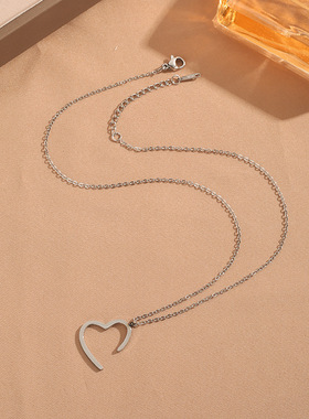小众设计感法式爱心不锈钢18K金色项链女不掉色百搭锁骨链饰品