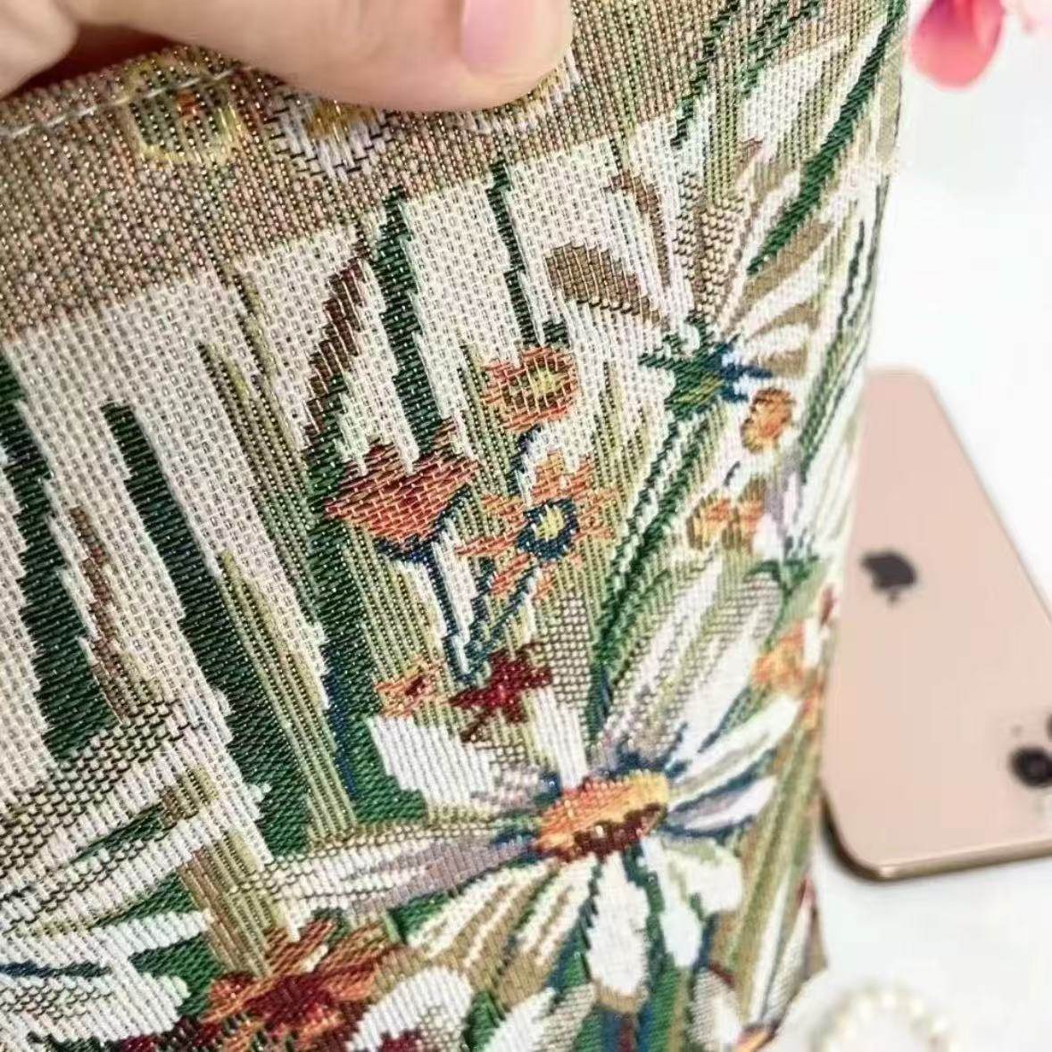 【小雏菊帆布肩带】时尚金丝大容量单肩刺绣手提帆布包民族风,淘宝优惠券,粉丝福利购,淘宝优惠卷