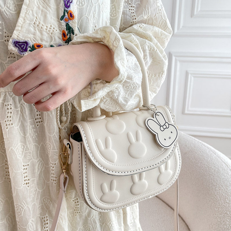 diy手工编织包包自制材料包手缝兔子斜挎包可爱马鞍包送女友礼物,淘宝优惠券,粉丝福利购,淘宝优惠卷