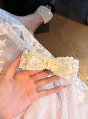 绝美白色蕾丝刺绣蝴蝶结香蕉夹