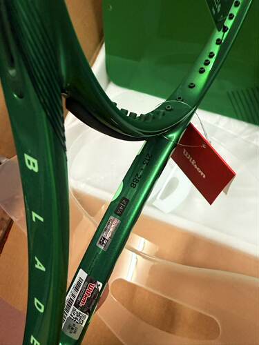 国行新款萨巴伦卡威尔逊Wilson Blade V10 限量带编号网球拍礼盒 - 图0