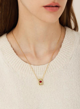 钛钢项链 小众设计红色方块爱心项链女轻奢叠戴锁骨链气质毛衣链