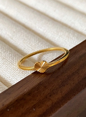 钛钢戒指 韩版镭射爱心戒指女气质简约百搭食指戒叠戴指环不掉色