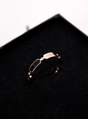 日韩版精致钛钢镀玫瑰金黑色戒指