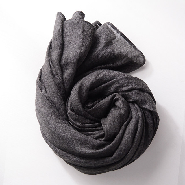 Autumn and winter men's scarf, versatile classic solid color