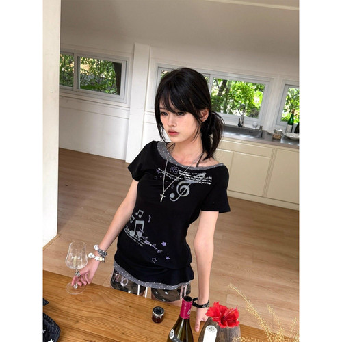 大码胖mm美式Y2K轻亚风斜肩短袖T恤女夏季撞色波点假两件辣妹上衣 - 图2