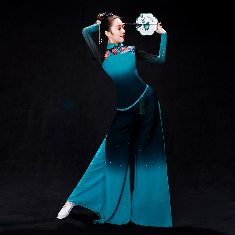 秧歌服演出服新款春夏中国风现代广场舞古典舞蹈服装飘逸扇子舞女_虎窝淘