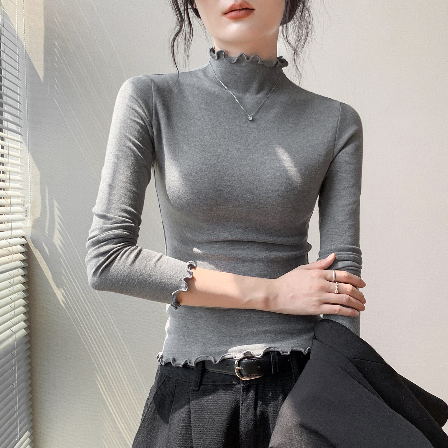 法式荷叶边半高领长袖T恤女秋季新款正肩内搭打底衫高级白色上衣 - 图2