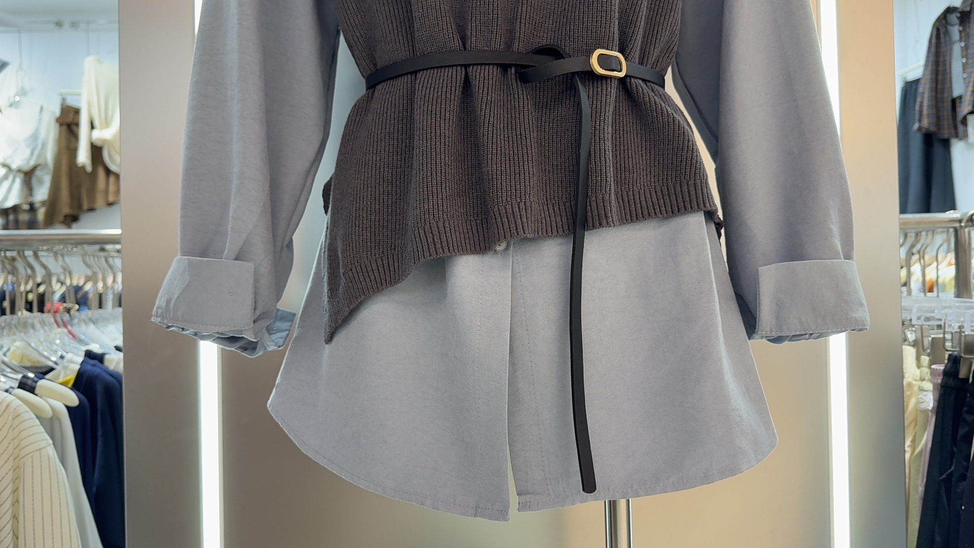 2025早秋新款韩系减龄洋气收腰显瘦衬衫上衣女百搭针织马甲套装潮 - 图1