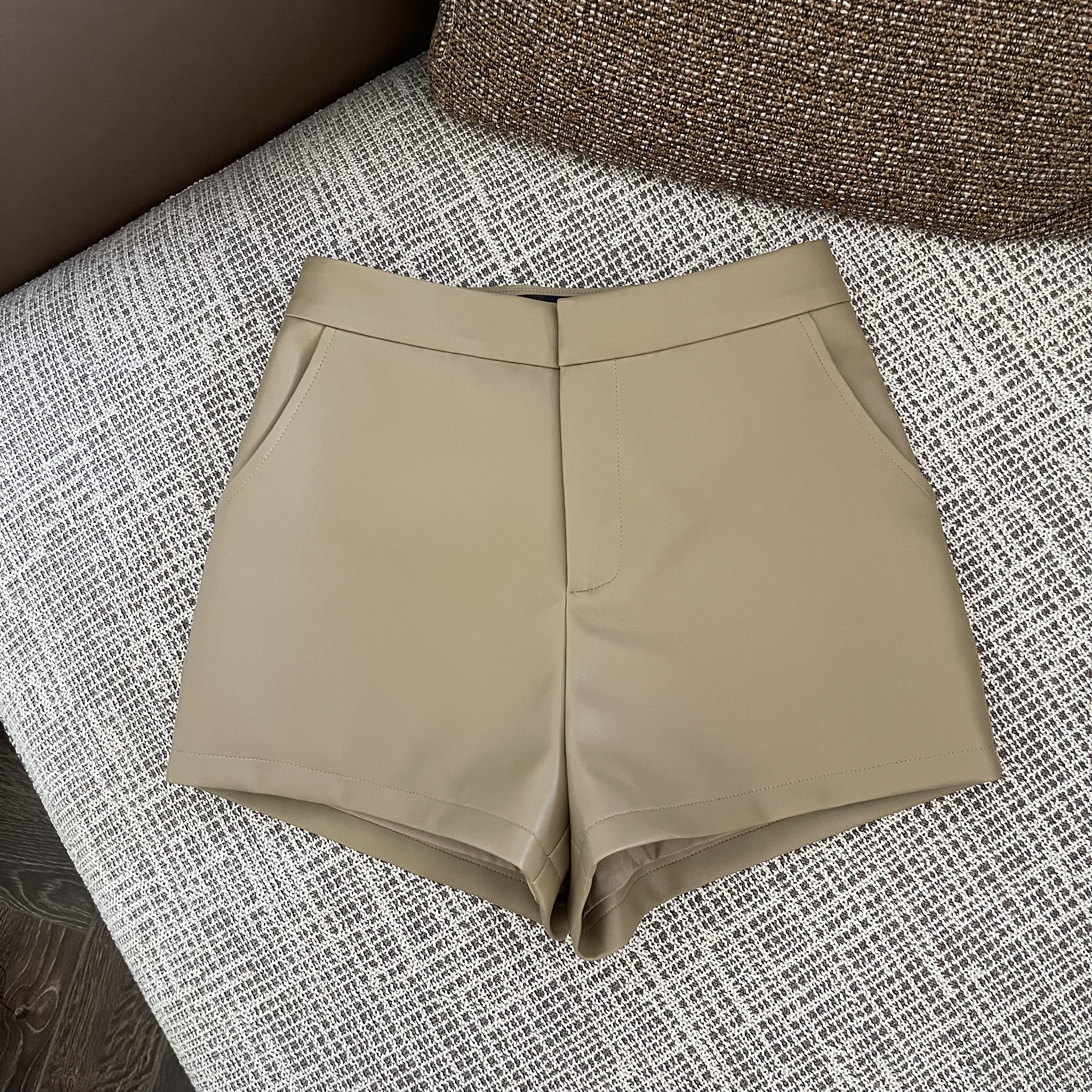 FASC自制老钱风卡其色皮短裤女休闲阔腿裤秋冬高腰显瘦外穿靴裤子,淘宝优惠券,粉丝福利购,淘宝优惠卷