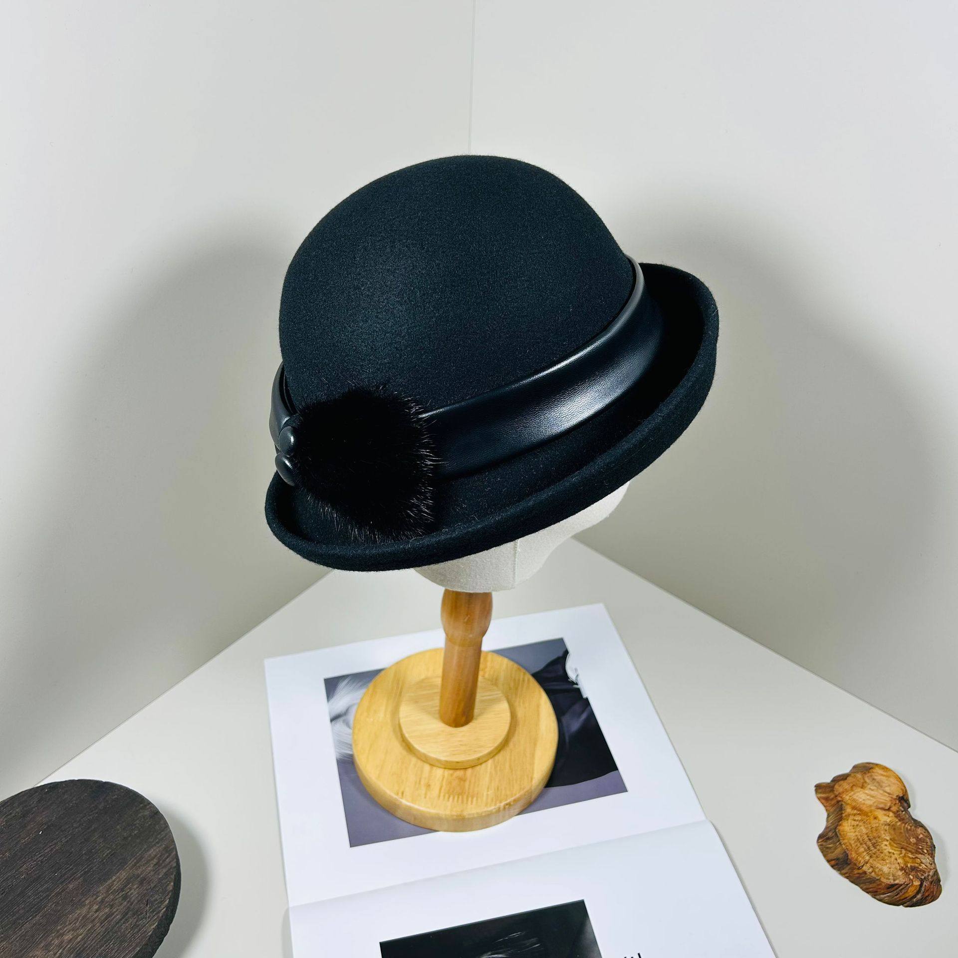 2025冬季新款澳洲羊渔夫帽女真皮蝴蝶结装饰优雅盆帽复古英伦礼帽,淘宝优惠券,粉丝福利购,淘宝优惠卷