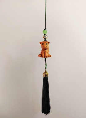 崖柏木雕乖萌坐姿马手机链生肖马