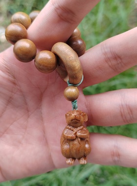 绿檀木手捻跑环生肖鼠木雕指尖文