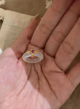 甄媛银饰点钻十字鸢尾花戒指