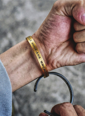 复古字母数字开口情侣钛钢手环