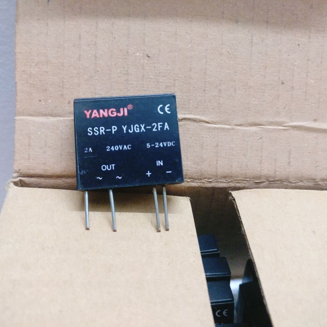 阳继YANGJI 电路板式单相固态继电器 YJGX-2FA (2A 240V)