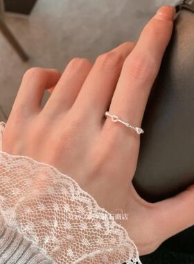 浪漫主义925纯银镂空爱心戒指