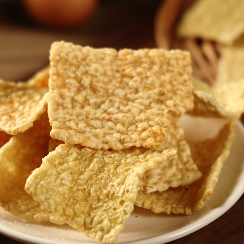 苦荞片荞麦锅巴咸辣原味散装整箱粗粮味饼干中老年人零食网红小吃 - 图1