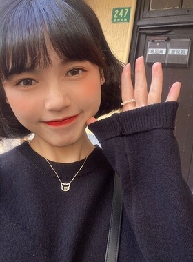 镂空项链女字母小熊吊坠锁骨链女简约设计感ins冷淡风2024年新款