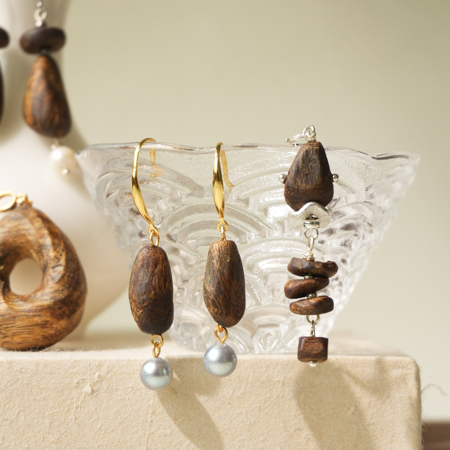 Youxinzhuyu 21-27 domestic cost-effective original design natural Qinnan agarwood earrings pendant ring