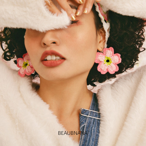 小黄香蕉手钩樱花耳环女复古小众度假花朵高级耳饰粉色少女大耳夹 - 图0