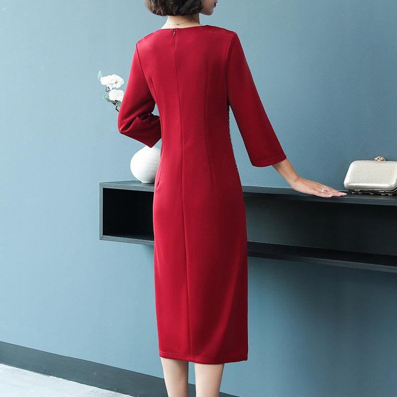 喜婆婆优雅气质婚宴新娘礼服连衣裙女2021秋季新款年轻妈妈敬酒服