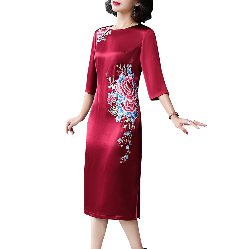 2021秋季新款高端婚礼妈妈礼服刺绣喜婆婆连衣裙改良旗袍醋酸裙子