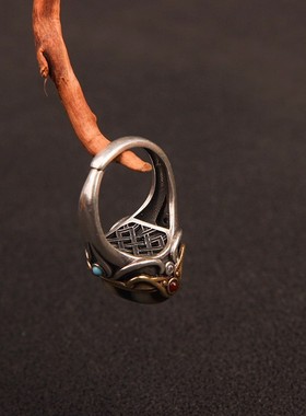 新款虎牙天珠藏传戒指镶嵌钻石南红玛瑙绿松石玛瑙老天珠男戒活扣