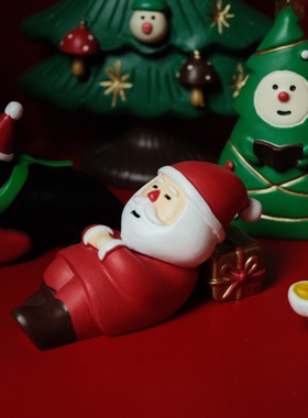 圣诞树节日公仔场景装饰治愈摆件