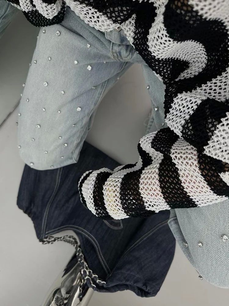 TWOTWINSTYLE Patchwork Embroidered  Flares Jeans For Women H - 图3