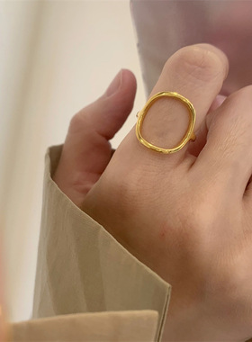 北欧个性设计镂空圆圈钛钢镀18K金戒指指环简约ins风叠戴饰品春夏