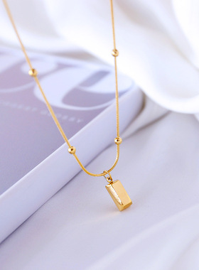 网红爆款小金条钛钢锁骨链