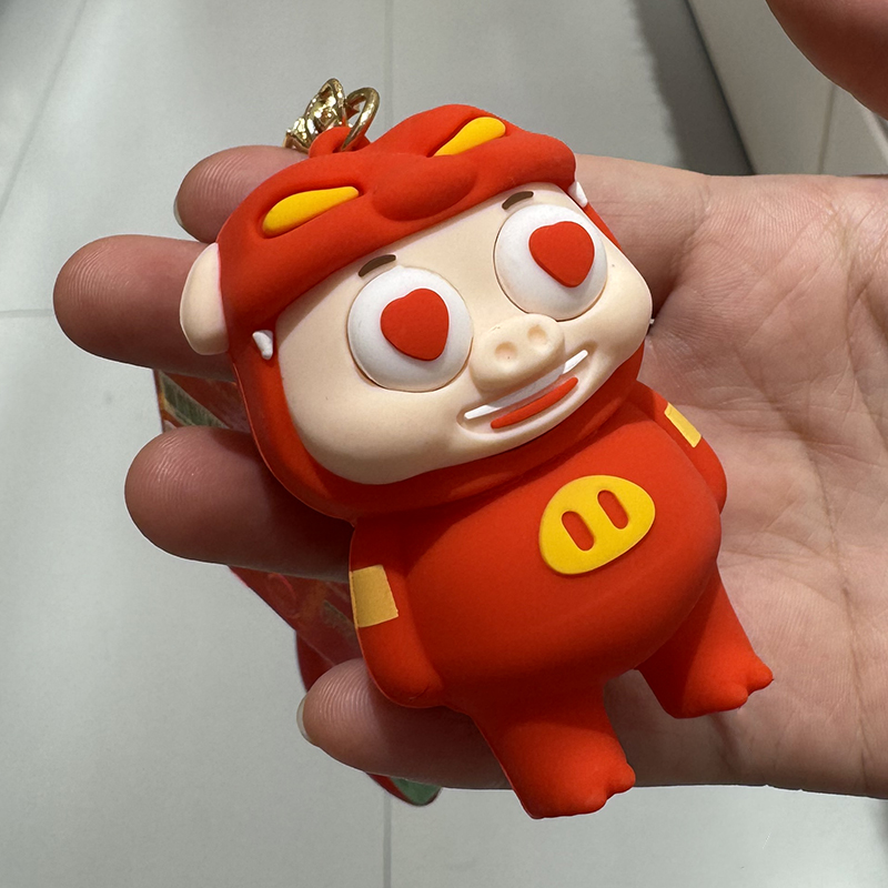 正版卡通挤压爱心爆眼猪猪侠钥匙扣硅胶趣玩创意解压挂件小包饰品