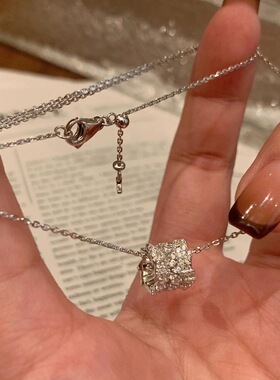 v金材质不掉色镶嵌满钻裙边圆环项链高级感甜美气质简约锁骨链