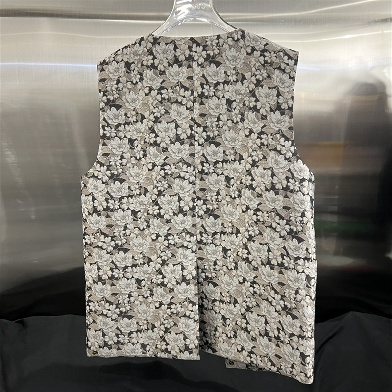 高端现货2024秋新款圆领单排扣后开叉提花坎肩无袖马夹外套马甲女,淘宝优惠券,粉丝福利购,淘宝优惠卷