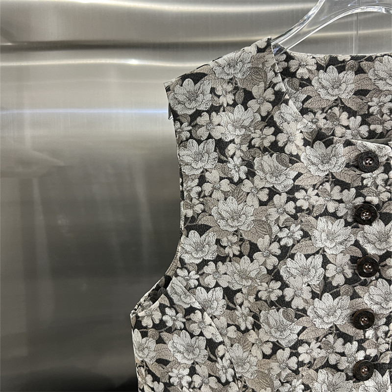 高端现货2024秋新款圆领单排扣后开叉提花坎肩无袖马夹外套马甲女,淘宝优惠券,粉丝福利购,淘宝优惠卷